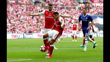 Alexis Sánchez deja su futuro en manos de su representante