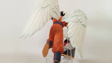La ilustración más querida de ‘Dragon Ball’ recibe una majestuosa figura de Goku con alas de ángel