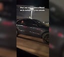 Imaginen encontrarse a Messi en plena la autopista y les pase esto: tremendo lo de estos fans
