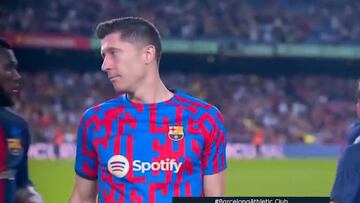 El gesto de Lewandowski al final del partido que enamora a los culés