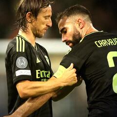 La curiosa imagen de Luka Modric en plena exhibición en el Celtic Park