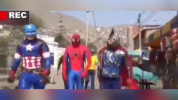 Unos polic¨ªas se visten de personajes de Marvel para capturar a unos narcos