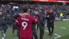Pitó el final y Darwin se fue a por Guardiola: así fue el caliente cara a cara técnico-uruguayo