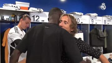 Se escucha todo: el Madrid publica el recibimiento a los nuevos... hasta el de Vini a Rüdiger en el baño