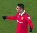 ¡Esto qué es, Casemiro! Pone de pie a Old Trafford con dos golazos seguidos absolutamente diferentes