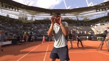 Se van a hacer cientos de Gifs de esto: Alcaraz sorprende con una celebraci車n que no se ha visto antes