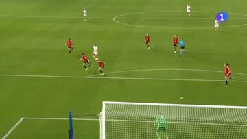 Honor a España pero ante esto poco que decir: el gol que nos echó fue una auténtica locura