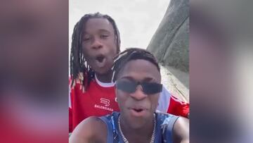 El vídeo viral de Vinicius con Camavinga en lo alto de una de las 7 maravillas del mundo