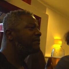 Fuerte encontronazo entre Ndongo (Vox) y Mbayé (Podemos) en la taberna de Pablo Iglesias