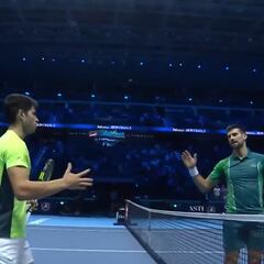 Pierdes contra Djokovic e inmediatamente haces esto: honor para Alcaraz