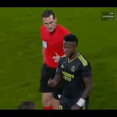 Real Madrid TV carga contra Martínez Munuera