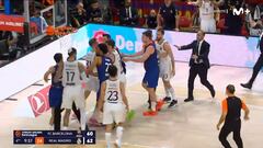 La tangana del Clásico: ‘El Chacho’ Rodríguez y Laprovittola, a golpes en la cara