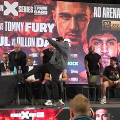 El padre de Fury pierde los papeles en la presentación del combate de su hijo ante un youtuber: la que armó