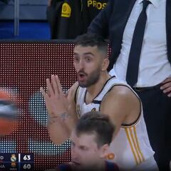 Tres abajo el Barcelona a falta de 4″ y pitan esta falta de tres tiros libres: el WiZink estalló