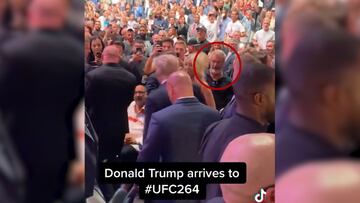 Se vuelve a hacer viral el pol¨¦mico gesto de Mel Gibson a Trump en la UFC