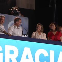 El momento en que Feijóo está dando su discurso y le interrumpen los gritos de Ayuso