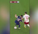 El baile de Messi, enfadado con Lewandowski: “Volví para regatearlo otra vez solo porque era él”