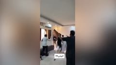 Tras la silla de Alaba llega... ¡la puerta! La celebración del Argentina-Arabia Saudí que da la vuelta al mundo