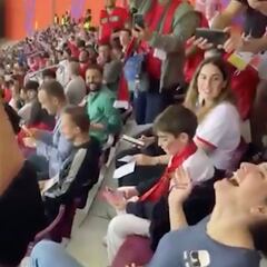 Una de las parejas del Mundial: le pide matrimonio en pleno partido