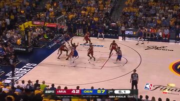 Lo ha hecho todo el año, lo ha hecho en ‘playoffs’ y lo va a hacer en las Finales: simplemente Jokic