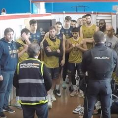 Otro nivel de inocentada del Breogán: polícia, detención e Ibai como cebo