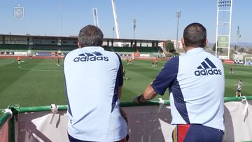 “Busi, dile a los centrales que nosotros a eso no jugamos”