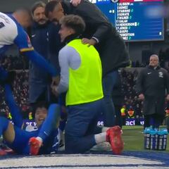 Un golazo a la Ricardinho para hundir todavía más al Liverpool antes del Madrid