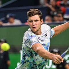 Hurkacz doblega a Rublev y se corona en Shanghai