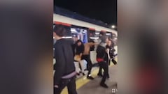 Vean la batalla campal que ha causado pavor en el Metro de Madrid a las 6:40
