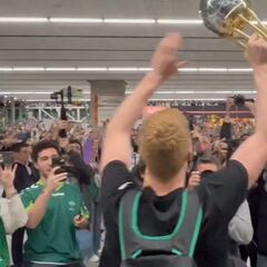 Tres de la mañana de un domingo y así recibieron en Málaga a Unicaja: simplemente brutal