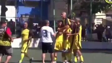 El golazo de Romario a los 56 a?os que ya han visto un mill¨®n de personas en Twitter
