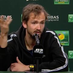 Tensión con Medvedev cuando le preguntan por la guerra en Ucrania