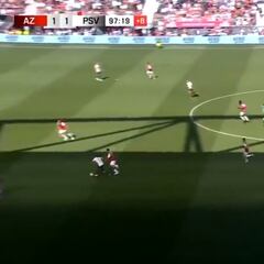 Lo de este chico es muy especial: vean a Xavi Simons marcar uno de los mejores goles del año