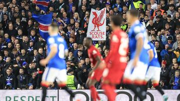 Le viene Haaland el domingo y siguen así: la defensa del Liverpool...