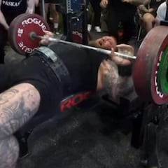 ‘La Montaña’ de Juego de Tronos se desgarra el pecho al levantar 253kg: el grito asusta