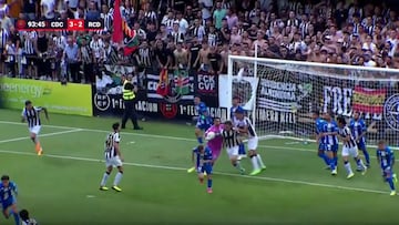 ¡De locos lo que pasó! Minuto 93, agresión y penalti del portero del Depor... y lo falla el Castellón