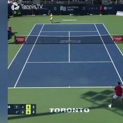 Está a la sombra de Alcaraz y va directo al top 10: la genialidad final de Davidovich para ‘cargarse’ a Ruud