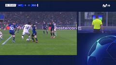 Un ‘flopping’ tan grande como San Siro: Kubo, de camino a la jugada de la Champions...