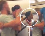 Los pasajeros reducen a un boxeador que quería abrir la puerta del avión en pleno vuelo
