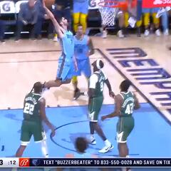 Santi Aldama hace un matazo y el narrador americano: “¡Viva España!”