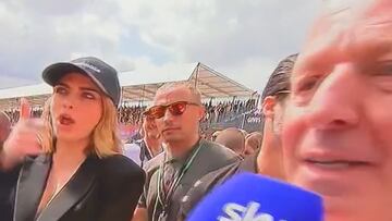 Cara Delevingne ‘pasa’ de contestar al Lobato inglés en la pista de Silverstone y el periodista suelta este comentario