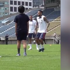 La inoportuna gracia de Neymar a unos niños: la reacción de Mbappé y Ramos está siendo muy criticada