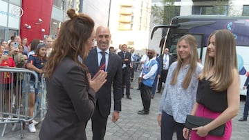 La llegada de la Princesa y la Infanta al estadio para ver a Espa?a