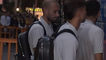 Aficionados valencianistas despidieron a los jugadores del Espanyol con este bochornoso cántico