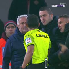 ¡Mourinho, a la calle por perder los papeles contra el árbitro como hacía tiempo!