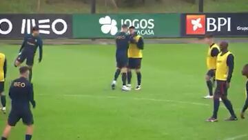 Salen a la luz las imágenes que explican lo que ha pasado entre Cristiano y Cancelo