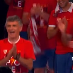No se ha visto a un entrenador así en una celebración: Los 15″ de Mendilibar que prometen ser GIF de referencia en el sevillismo