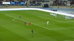 Hay que verlo y aún así cuesta explicarse cómo el Madrid no marcó gol ahí