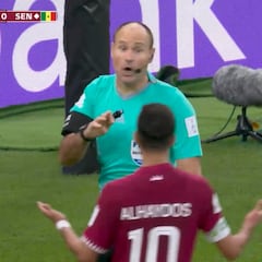 Es el único árbitro en el mundo capaz de hacer esto pitando al anfitrión: vean la que hizo Mateu