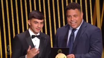 El señorío de Ronaldo con Pedri al entregar el Kopa a Gavi con un gesto que engrandece su figura